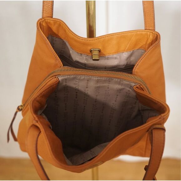 Margot British Tan Leather Shoulder Bag - Picture 6 of 7